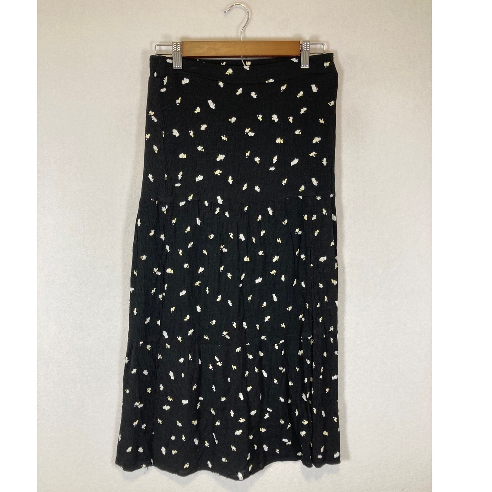 Cottagecore Nine West Women Medium Black Floral Tiered Smocked Maxi Skirt Slit